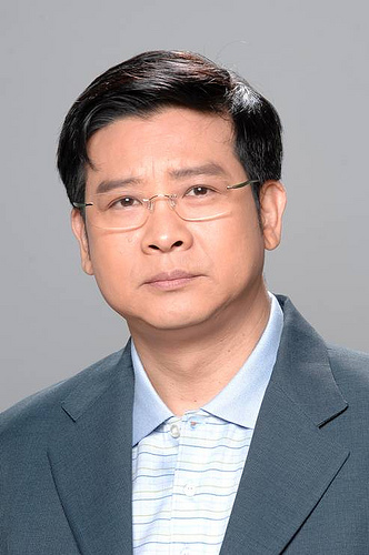 資深男星「楊慶煌」離婚2次情路波折，再娶第三任妻子他卻坦言自己「選擇錯誤」很愧疚！原來他...