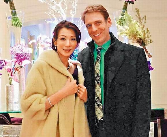 46歲溫翠蘋「2度離婚」掰了洋尪　花「180萬休夫」痛喊：不想再結婚！