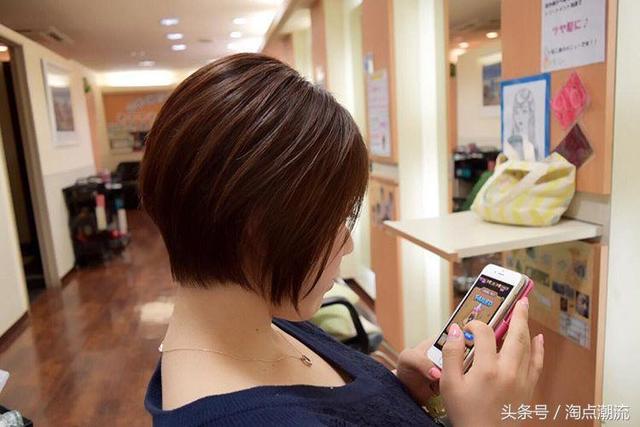 中年女性「想剪短髪」千萬別亂剪！照著「這些款式」剪就夠了，時尚好看又減齡～
