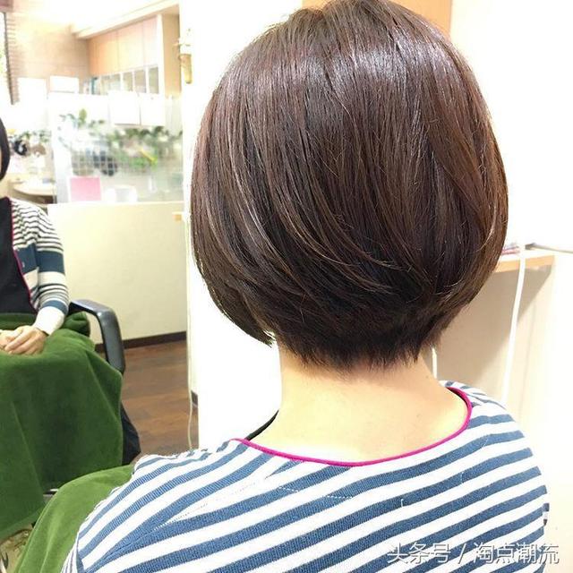 中年女性「想剪短髪」千萬別亂剪！照著「這些款式」剪就夠了，時尚好看又減齡～