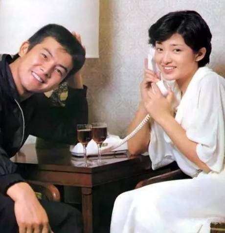 一代偶像當紅卻「為愛引退嫁為人婦」！結婚37年恩愛如初：下輩子還要娶你