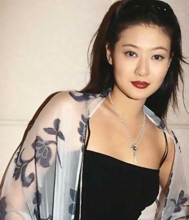 巨星推手！當年收養「離別女星之子」成養母　如今兒子長大對「媽媽」的話令人動容