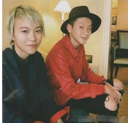 巨星推手！當年收養「離別女星之子」成養母　如今兒子長大對「媽媽」的話令人動容