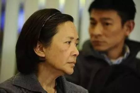 子女都不理！72歲女星「孩子各自享福」留她孤老終身　劉德華「為報往日恩情」大方出手：養妳一輩子