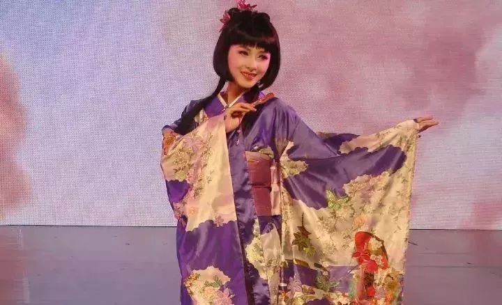 何時當媽的？曾是張孝全戀人，被埋沒多年「嫁了神秘老公」低調生女活成贏家！