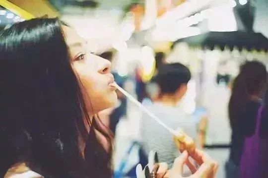 何時當媽的？曾是張孝全戀人，被埋沒多年「嫁了神秘老公」低調生女活成贏家！