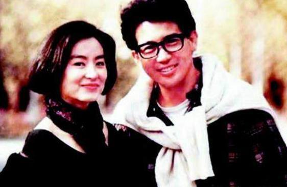 「秦漢」如今71歲了！看完他的「生活近照」，網友嘆：終於知道林青霞為何苦戀他那麼多年了！ 