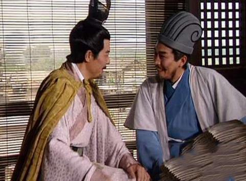 「諸葛亮」每次打仗都要「坐椅子」，並不是腿不好，實在是太聰明！