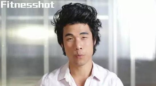 科學家實驗「每天睡6小時 VS. 8小時」差別，只過了5天出現「超嚇人臉部變化」你還敢熬夜不睡嗎？