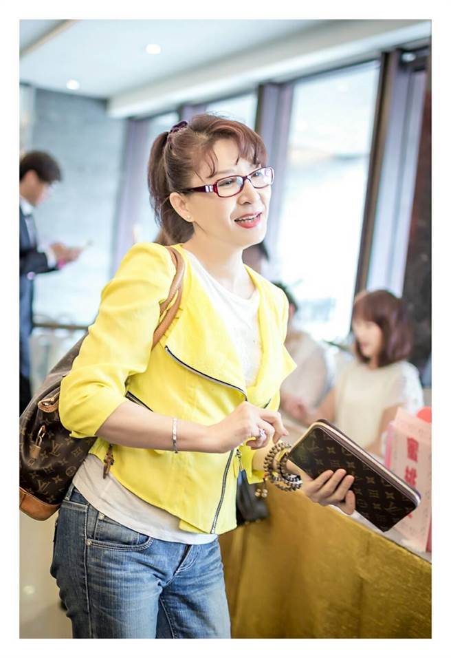 本土劇資深女星慘遭前夫「脫衣家暴、騙走800萬」！為了兒子她決心「反擊前夫」活出新人生！