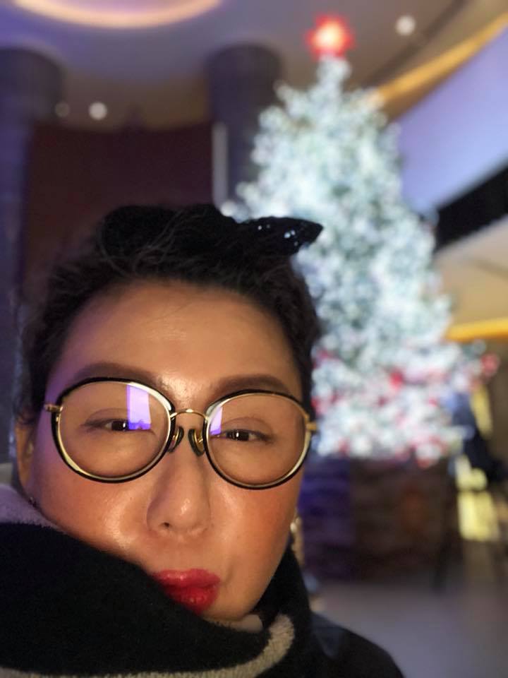 52歲藍心湄淚想曾「替爸還債3000萬」，如今她身價15億霸氣「一句話」讓所有男人都跪了...