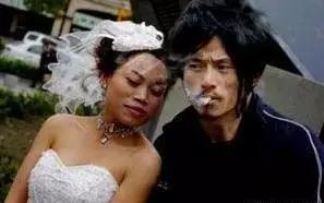 還記得當年紅遍全球的「中國犀利哥」嗎？8年過去如今的他竟然過著這樣的生活...！