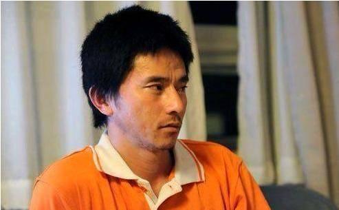 還記得當年紅遍全球的「中國犀利哥」嗎？8年過去如今的他竟然過著這樣的生活...！