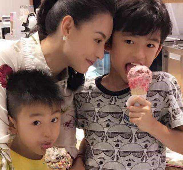 張柏芝不顧大好星途「甘願放棄工作」陪兒子！她自曝「從不逼孩子讀書」如今2兒子竟然...