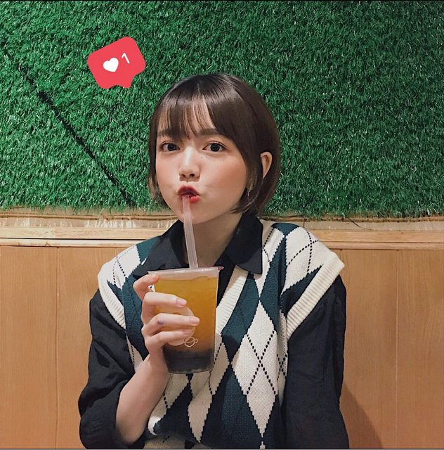越南短髮女大生「正到讓世界對越南改觀」！全身包緊緊還是洩漏「超火辣身材」網友大暴走！