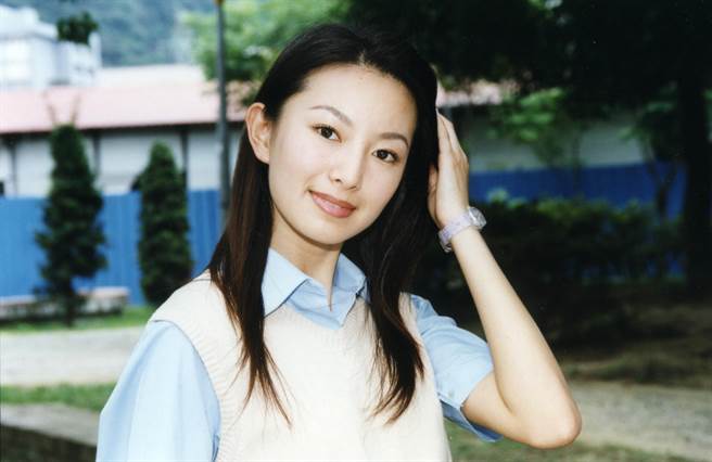 《麻辣鮮師》女星驚傳癌逝「生前只有老公陪」！秘婚17年日本老公「現況曝光」讓人超不捨！