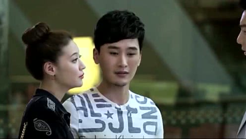 他希望「乞丐父親」婚禮當天別來丟臉，沒想到父親竟開了十輛名車出現讓他後悔！