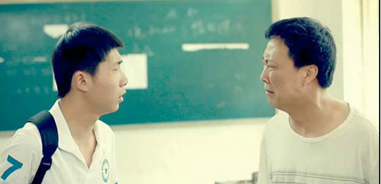 他希望「乞丐父親」婚禮當天別來丟臉，沒想到父親竟開了十輛名車出現讓他後悔！