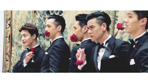 女星婚禮「史上最帥伴郎團」搶盡風采　一字排開「帥到沒天理」網友笑喊：新娘不會變心？