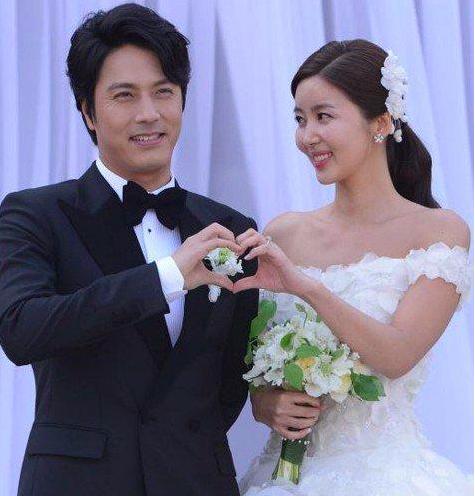 記得紅遍亞洲的《愛上女主播》嗎？如今18年過去「她」離婚又再婚、「他」成兩個孩子的爸！