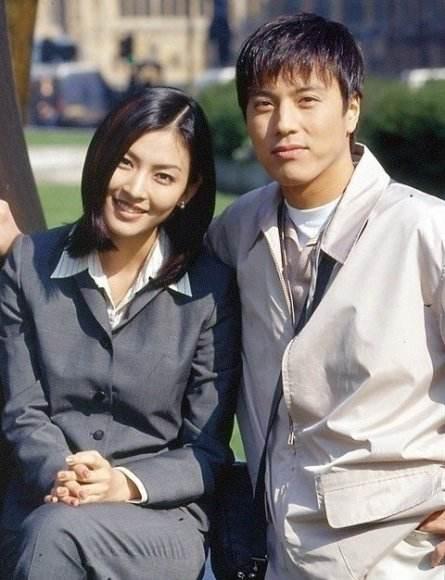 記得紅遍亞洲的《愛上女主播》嗎？如今18年過去「她」離婚又再婚、「他」成兩個孩子的爸！