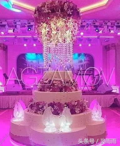 富二代大手筆「花500萬做結婚蛋糕」被酸錢太多，沒想到蛋糕一推出來，全場被「美到目瞪口呆」！