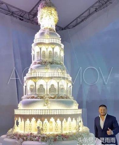 富二代花了「500萬做結婚蛋糕」，被眾人罵奢侈！但蛋糕一推出來，全場被「美到目瞪口呆」！