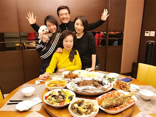 檢場被爆「過年不願陪李翊君回娘家」？原來全因丈母娘做了...讓他大呼太驚恐！