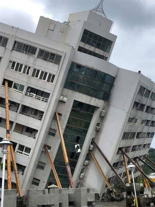 花蓮地震「幕後最大功臣」是他！不顧自身安危衝到現場「花百萬做了...」讓救難人員順利搜救！