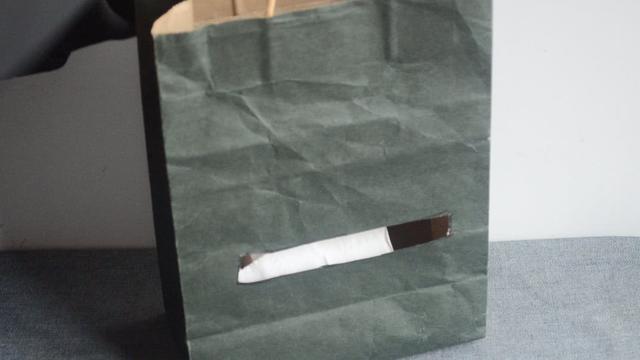 「購物袋」別扔了！改造放在衛生間太實用，家家戶戶都用得到