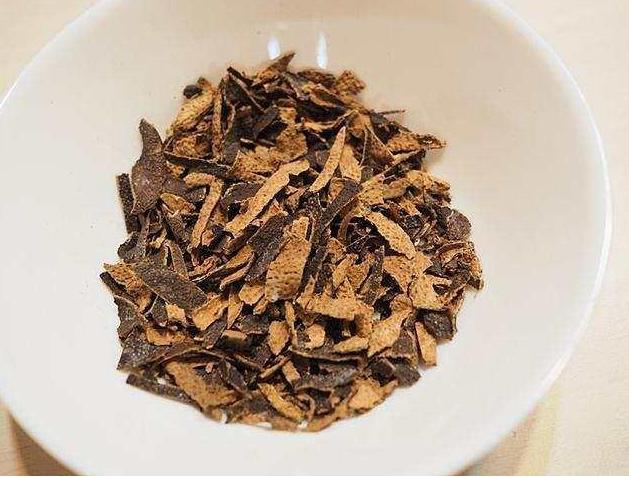 「2個檸檬一塊皮」只吃一口，咳嗽管兩三年不發！止咳又化痰