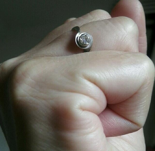 握拳時有幾條線,預示晚年「福命還是苦命」:太準了