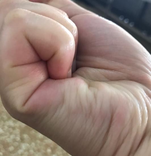 握拳時有幾條線,預示晚年「福命還是苦命」:太準了