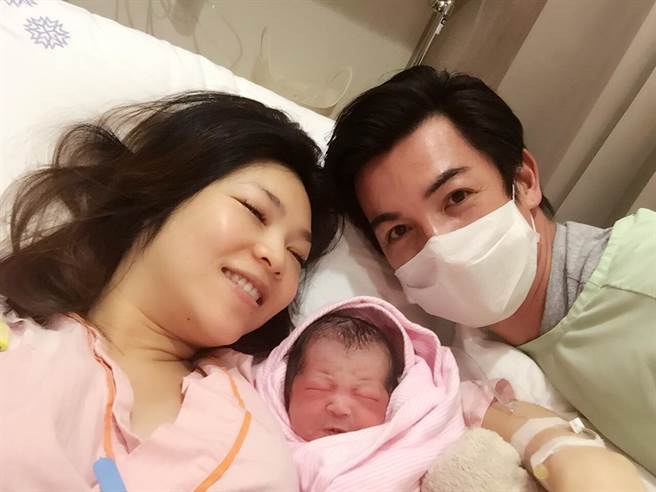 53歲伊正曾苦認「這輩子不會結婚了」！豈料遇見「小16歲真命天女」短短1年內結婚又生子