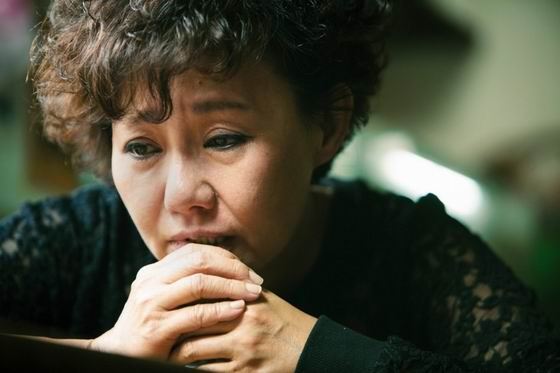 人生中年才開始！呂雪鳳為家人「18歲扛百萬債」各行業都做過　「50 年後拿下金馬獎」活出燦爛後半生
