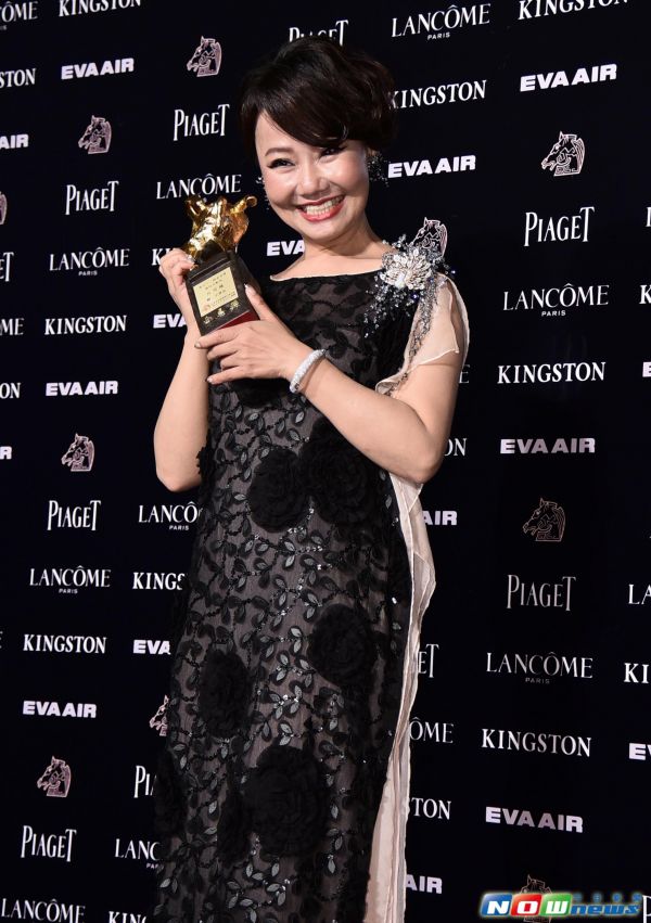 人生中年才開始！呂雪鳳為家人「18歲扛百萬債」各行業都做過　「50 年後拿下金馬獎」活出燦爛後半生