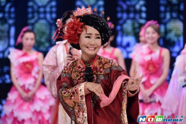 人生中年才開始！呂雪鳳為家人「18歲扛百萬債」各行業都做過　「50 年後拿下金馬獎」活出燦爛後半生