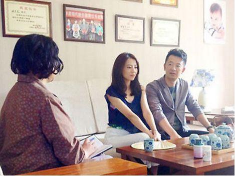 我執意「嫁窮老公」父母差點和我斷絕關係！然而婚後「回夫家」一看我真的愣了......