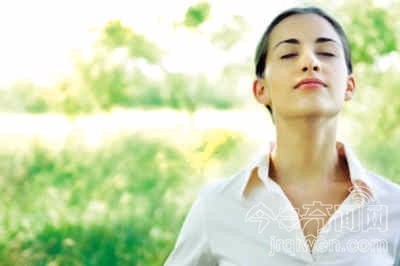 原來「手常麻 、小腿易抽筋」竟是內臟在求救！99%的人不知道，晚看後悔一輩子