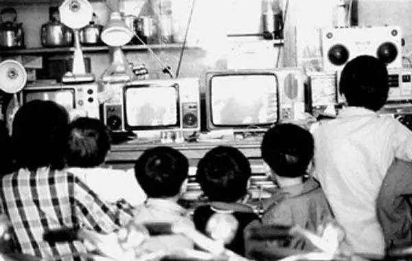 20年前，在那個沒有WiFi沒有手機的年代，我們卻玩得如此開心...