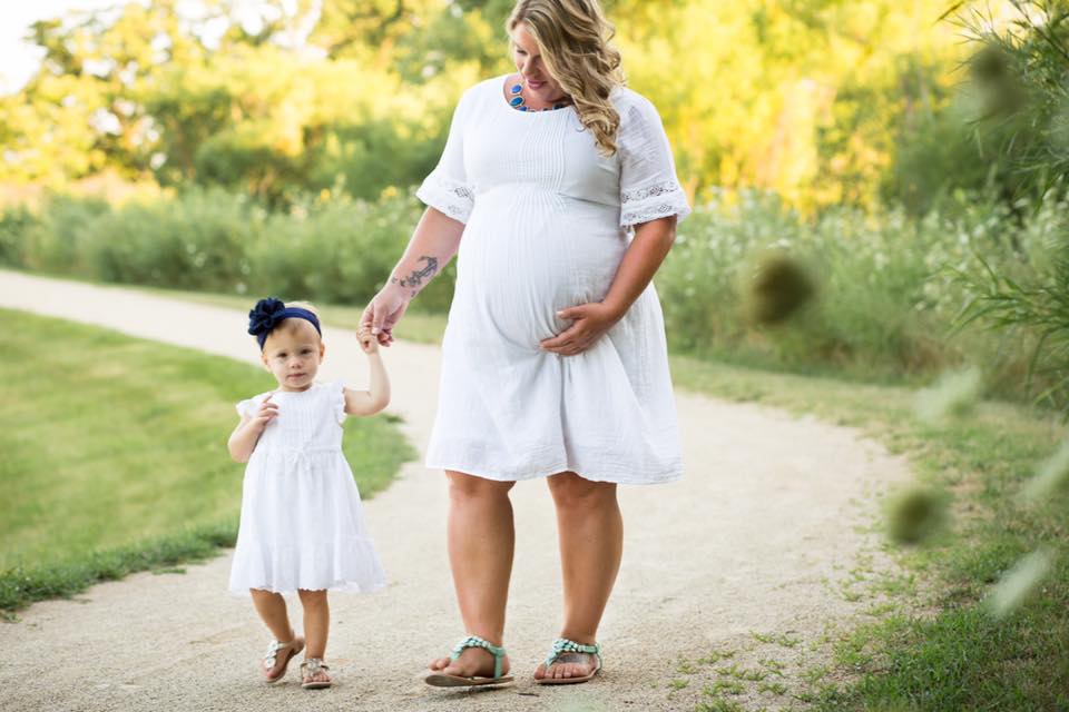 丈夫剛離開她確定懷孕，沒想到產檢時「醫師的話」讓她當場痛哭流涕！