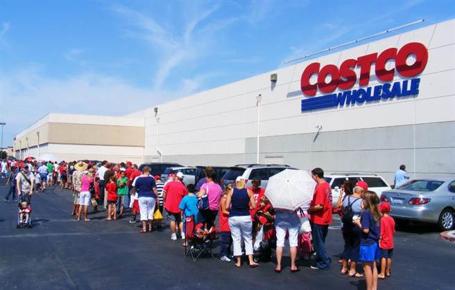 台灣賣場霸主換人當！大家狂推「這一間打敗好市多」，網友一聽大讚：「不用會費也能退貨！」