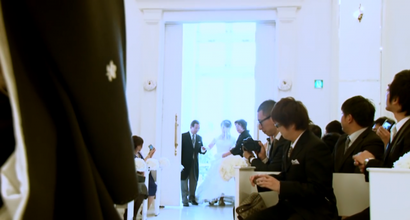 結婚前新娘卻忘了自己…他「8年不離不棄守候」！最後一幕感動全網友