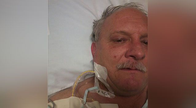 好心獄警和犯人聊天「突然心臟病發倒地」！8名囚犯此時竟「冒險撞破鐵網越獄」只為了...