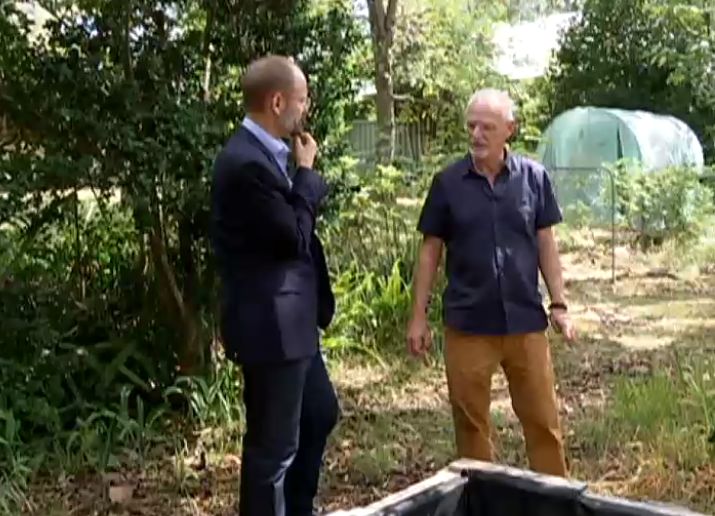 他違法偷種大 麻「天天餵女兒」，當警察找上門「全世界卻跳出來求情」：他是好爸爸！