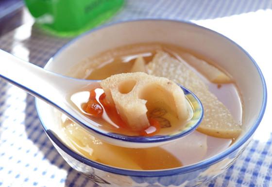 常喝「3款降火湯」便秘減少了，還能輕鬆「刮油減肥」…效果驚人！