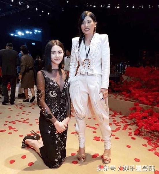 再大牌的明星「遇到泰國公主」合照都要跪地，但范冰冰卻....網友驚呼：范爺果然霸氣！