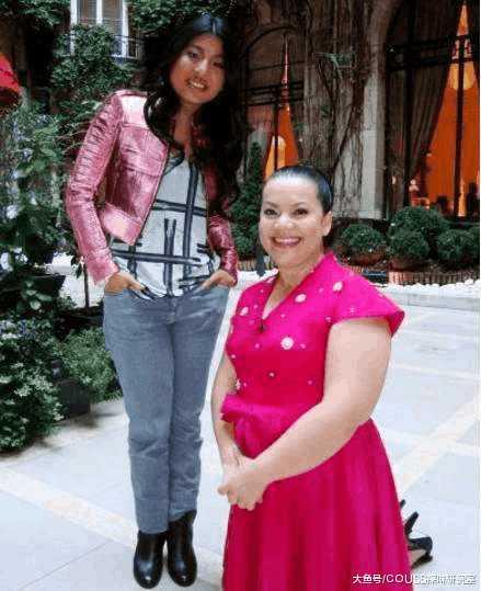 再大牌的明星「遇到泰國公主」合照都要跪地，但范冰冰卻....網友驚呼：范爺果然霸氣！