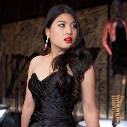 再大牌的明星「遇到泰國公主」合照都要跪地，但范冰冰卻....網友驚呼：范爺果然霸氣！