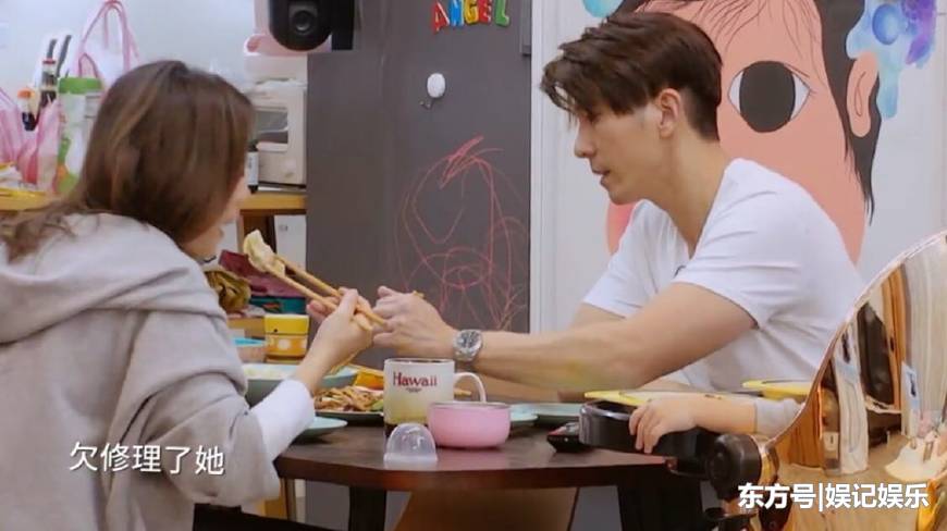 咘咘吃飯鬧脾氣「被修杰楷訓哭」！她哭著向媽媽求助....「賈靜雯的反應」讓大家震驚了！